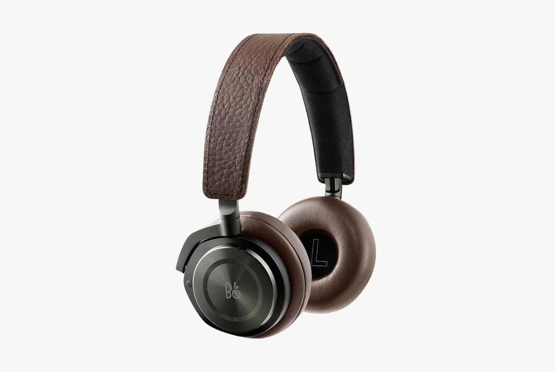 Bang-and-Olufsen-gear-patrol-full-lead