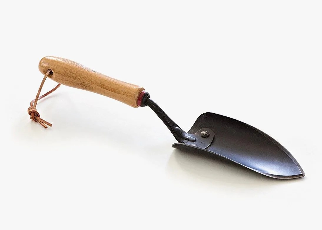 DIY-Stocking-Stuffer-Gear-Patrol-Garden-Tools