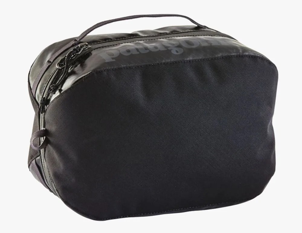 Stocking-Stuffers-2017-Adventurer-gear-patrol-dopp-kit-2