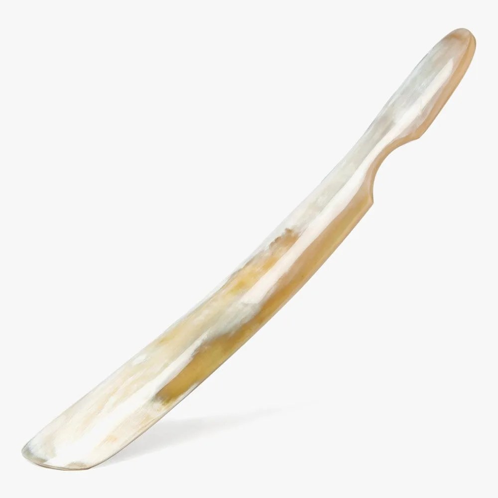 The-15-Best-Gifts-Under-$50-for-the-Dapper-Man-gear-patrol-Abbeyhorn-shoehorn