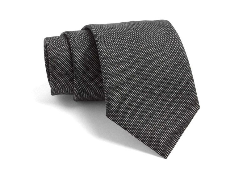 Todd-Snyder-Sale-7-Items-gear-patrol-Fulton-Tie