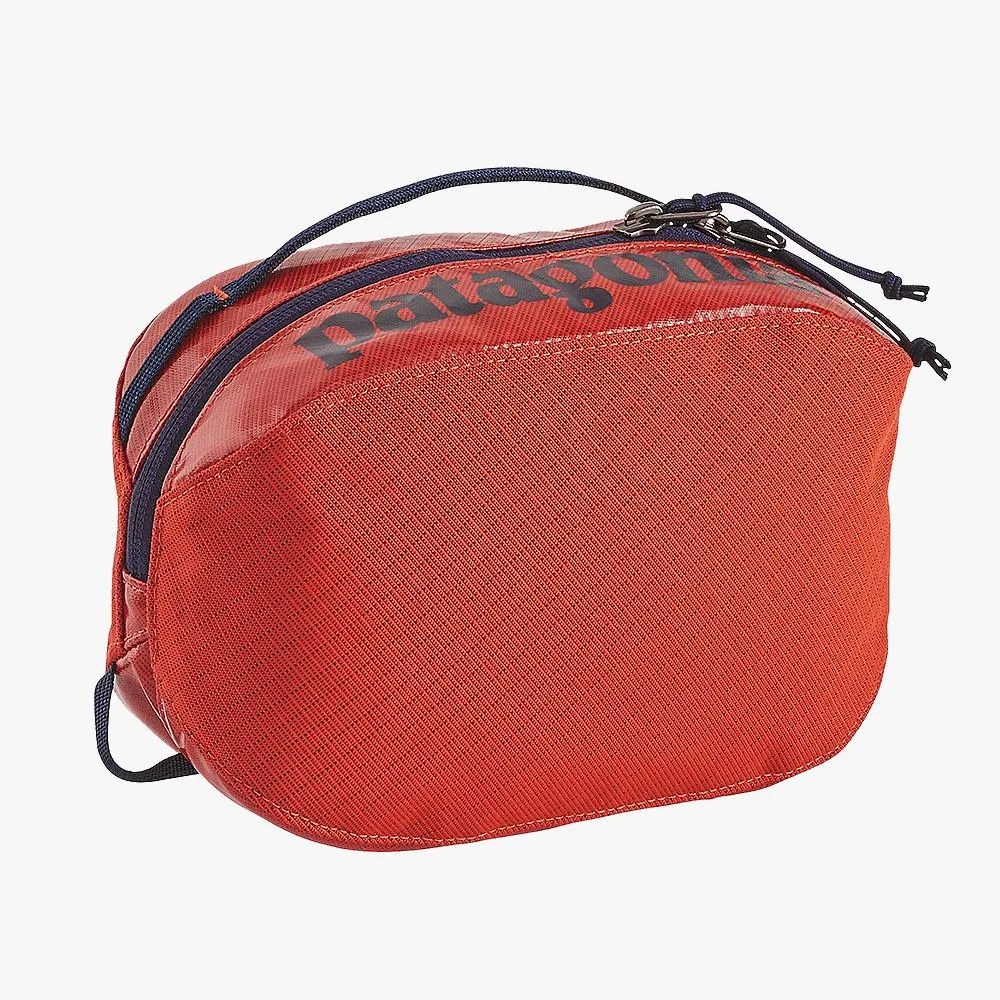 gear-patrol-stocking-stuffers-patagonia-black-hole