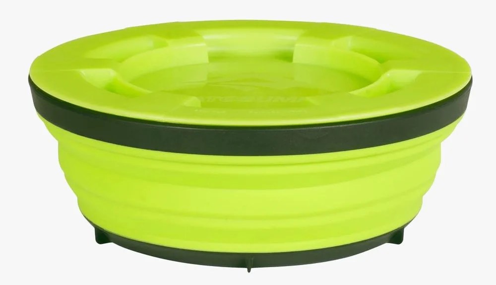 gear-patrol-stocking-stuffers-sea-to-summit-camp-bowl-2