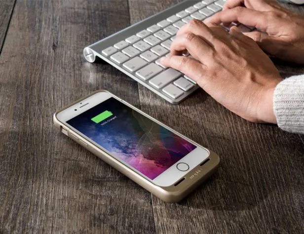 Best-Battery-Cases-for-iPhone-8-and-8-Plus-gear-patrol-full-featured