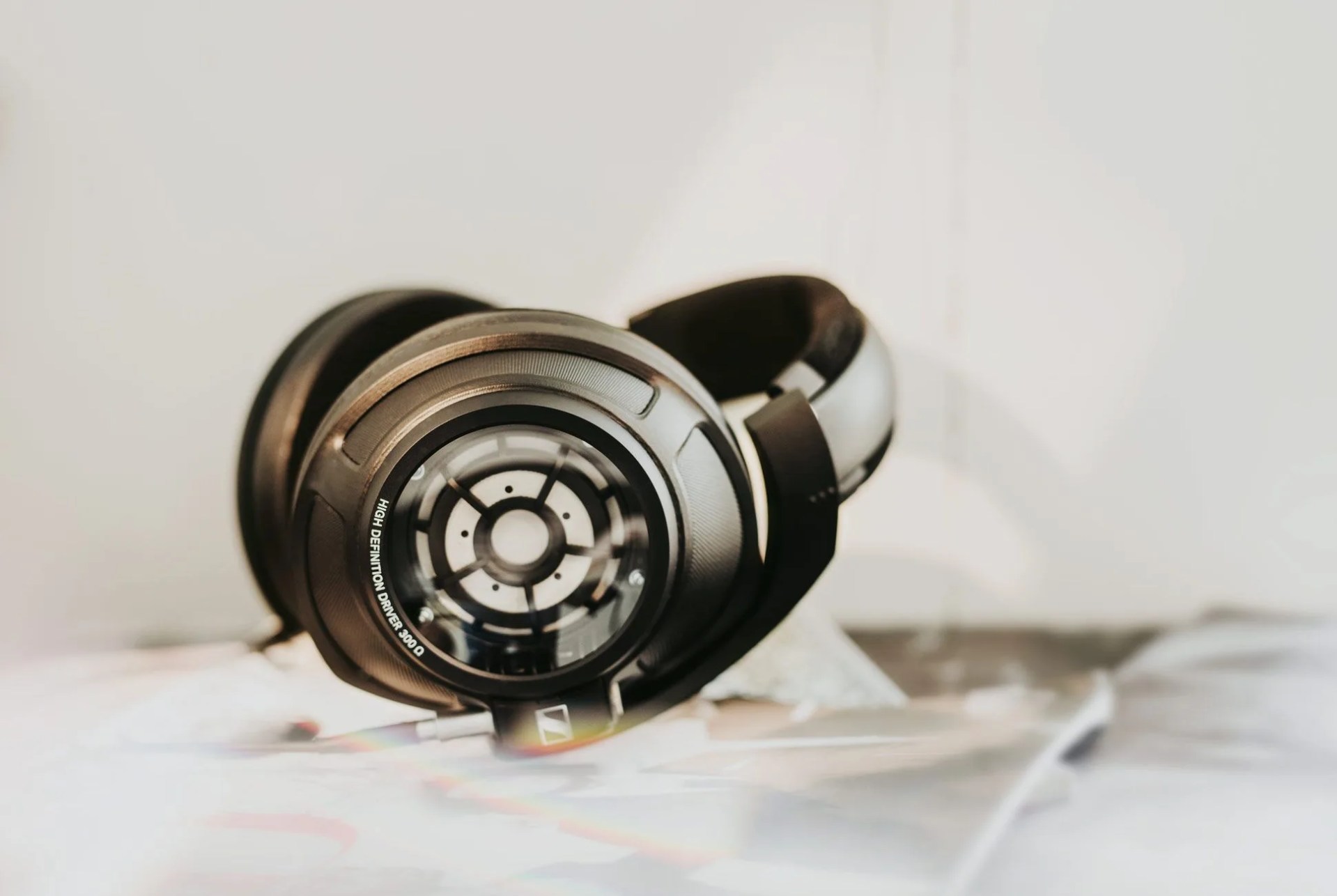 Best-of-CES-Day-1-Gear-Patrol-Sennheiser-Lead-FULL