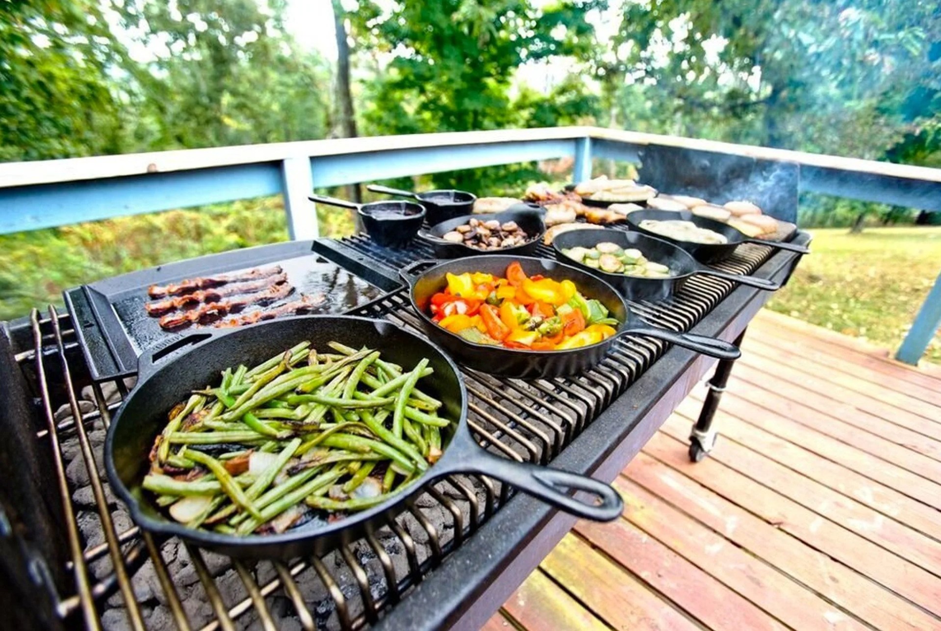 DON-gear-patrol-Lodge-skillet-full-lead