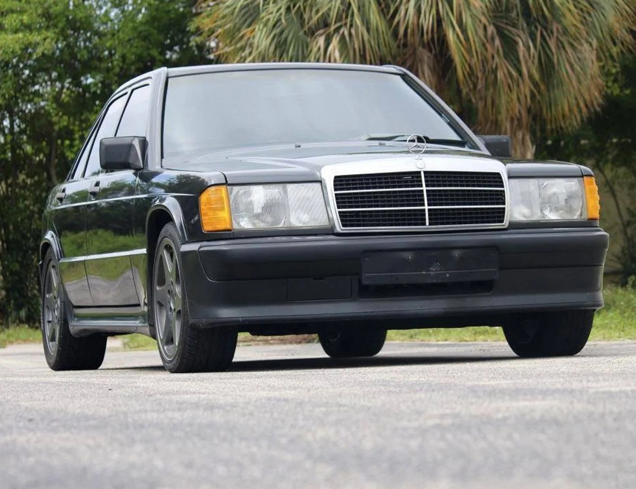 Found-5-Great-Performance-Cars-For-City-gear-patrol-1986-Mercedes-Benz-190E-2-3-16