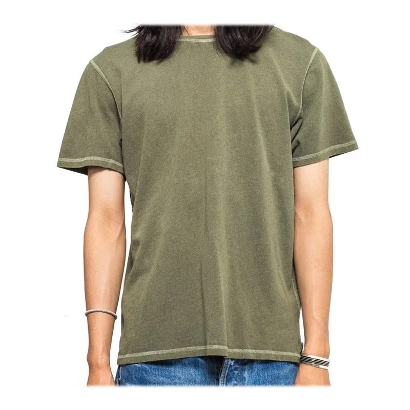 Gentry-Sale-gear-patrol-backstage-tee