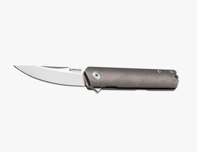 Knives-Shot-Show-gear-patrol-full-featured