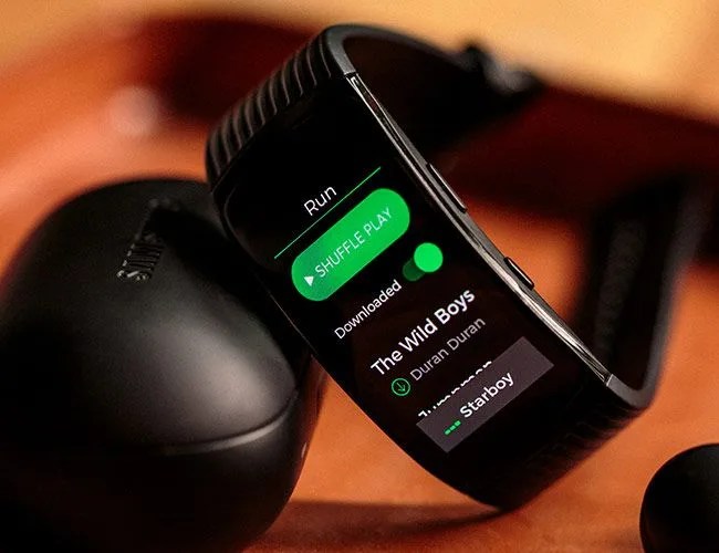 Samsung-Gear-Fit-2-Spotify-gear-patrol-lead-feature