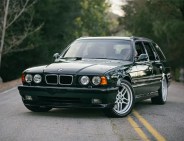 bmw-wagon-gear-patro-feature