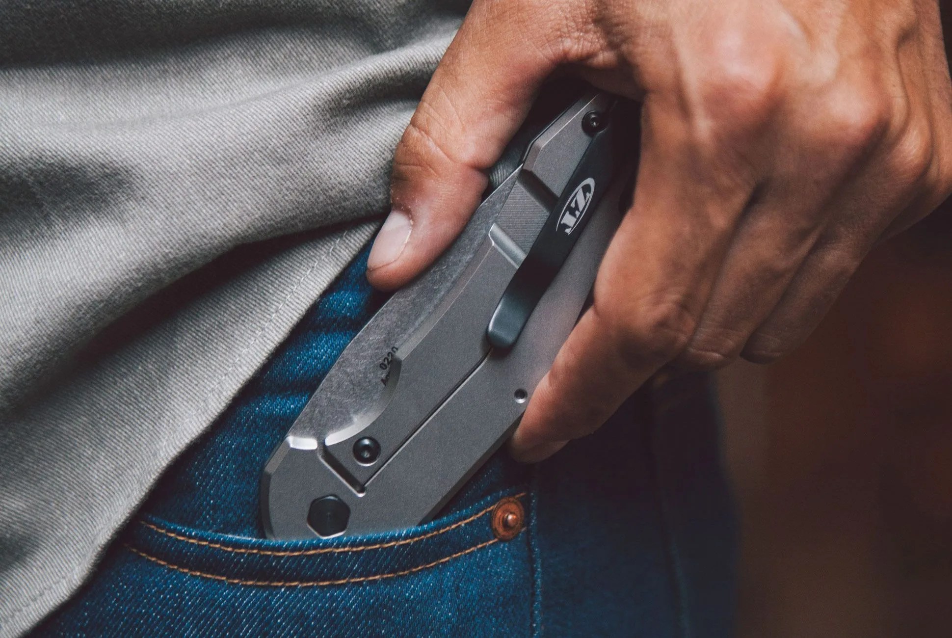 EDC-Knives-gear-patrol-full-lead