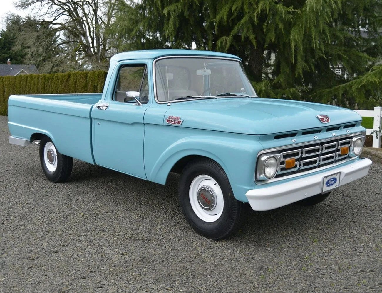 Found-5-Practical-Pickups-gear-patrol-1964-Ford-F-100-Custom-Cab