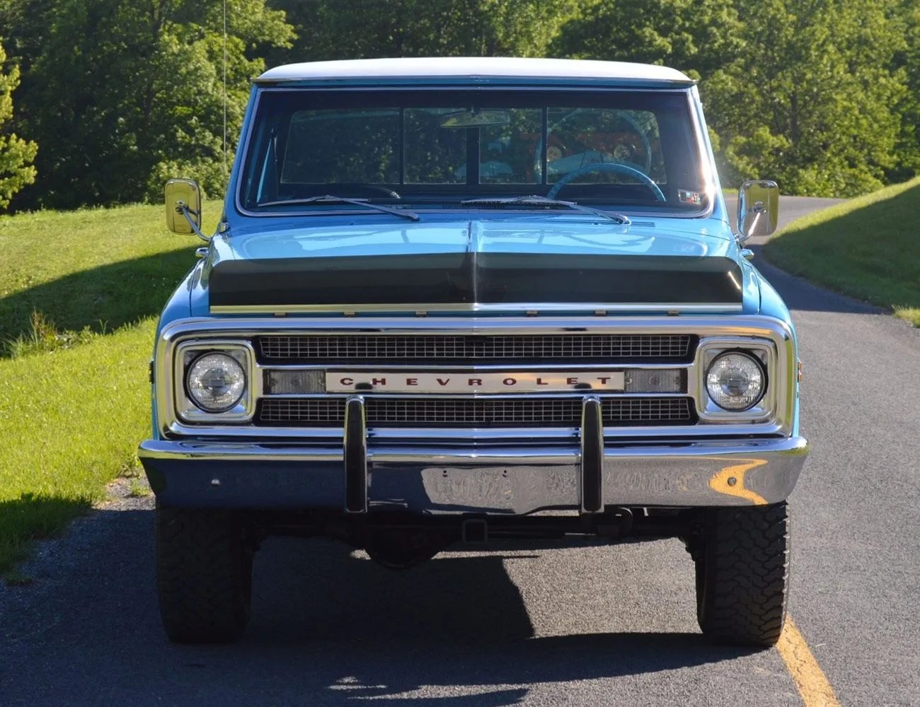 Found-5-Practical-Pickups-gear-patrol-1969-Chevrolet-C20-Deluxe-4×4.jpg