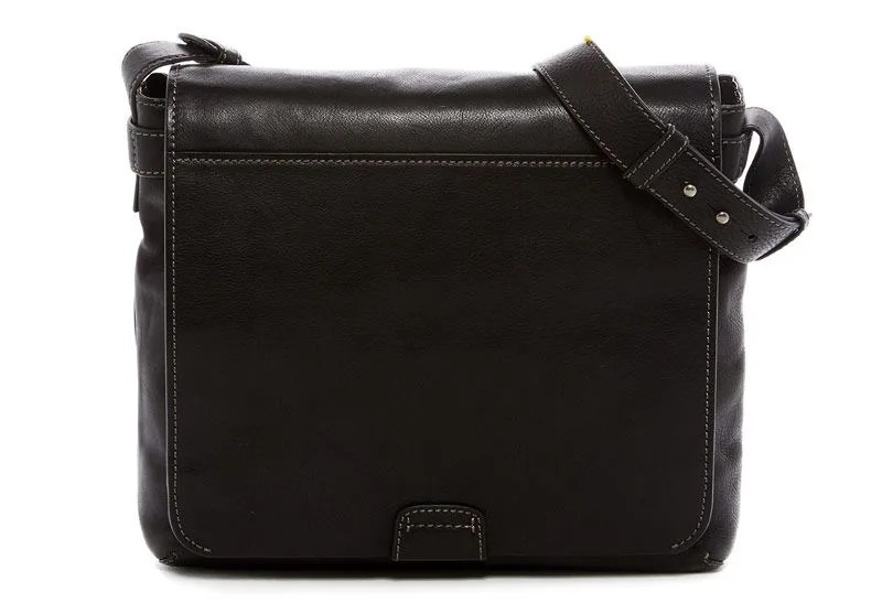 Frye-Leather-Bags-Deal-gear-patrol-Chris-Leather-Messenger-Bag