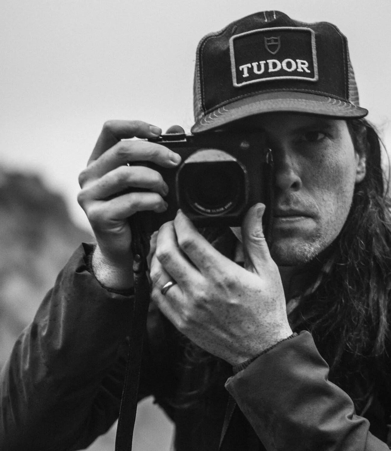 Leica-L1-Red-Dial-Review-gear-patrol-Bret-Curry