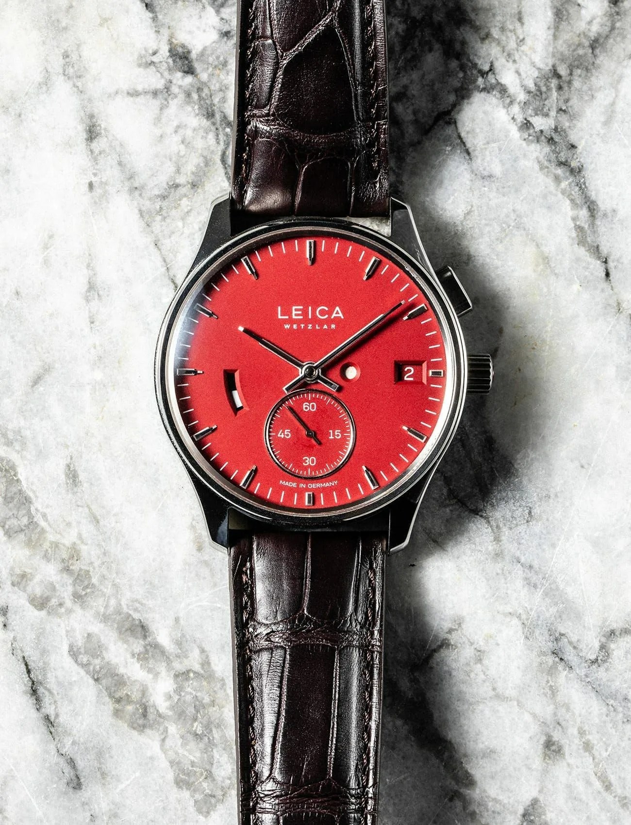 Leica-L1-Red-Dial-Review-gear-patrol-ambiance-1