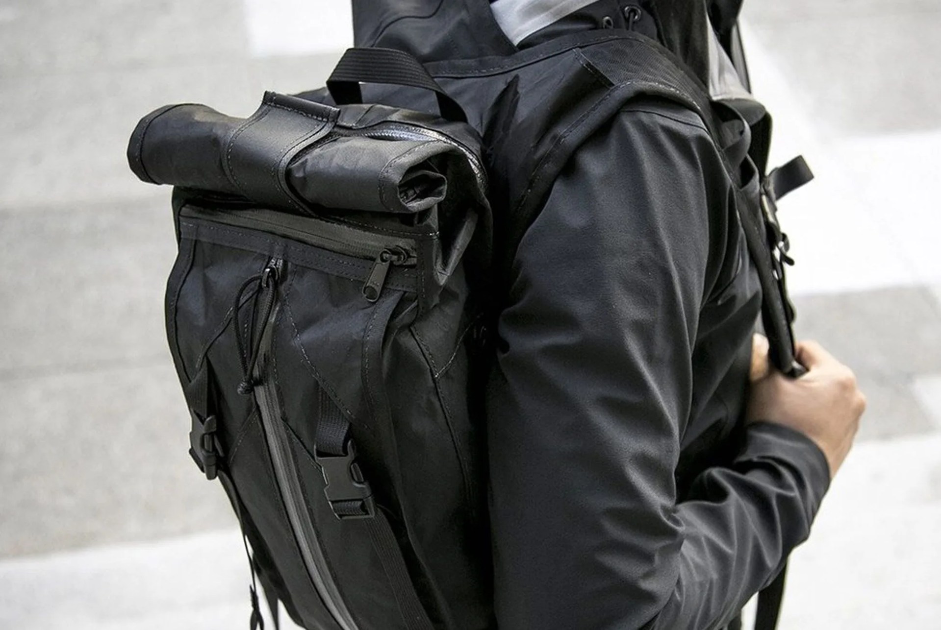 Outdoor-Essentials-gear-patrol-Mission-Workshop-full-lead