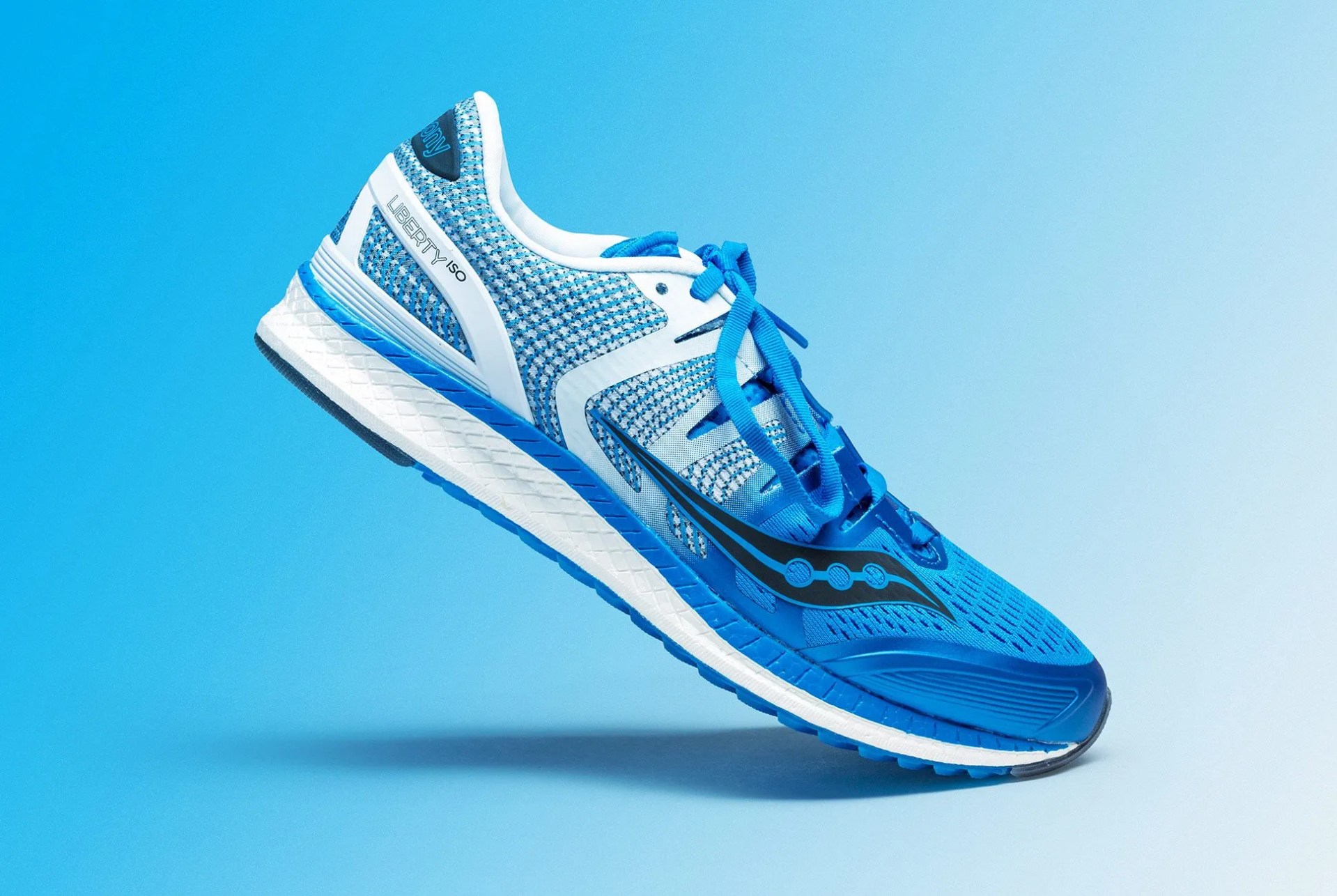 best-running-shoes-of-2018-gear-patrol-saucony-liberty