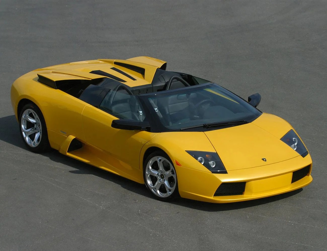 15-of-the-Best-Automotive-Hoodscoops-gear-patrol-2001-Lamborghini-Murcielago