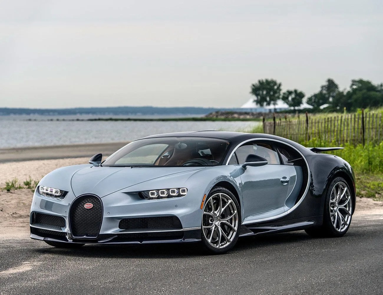 15-of-the-Best-Automotive-Hoodscoops-gear-patrol-2016-Bugatti-Chiron