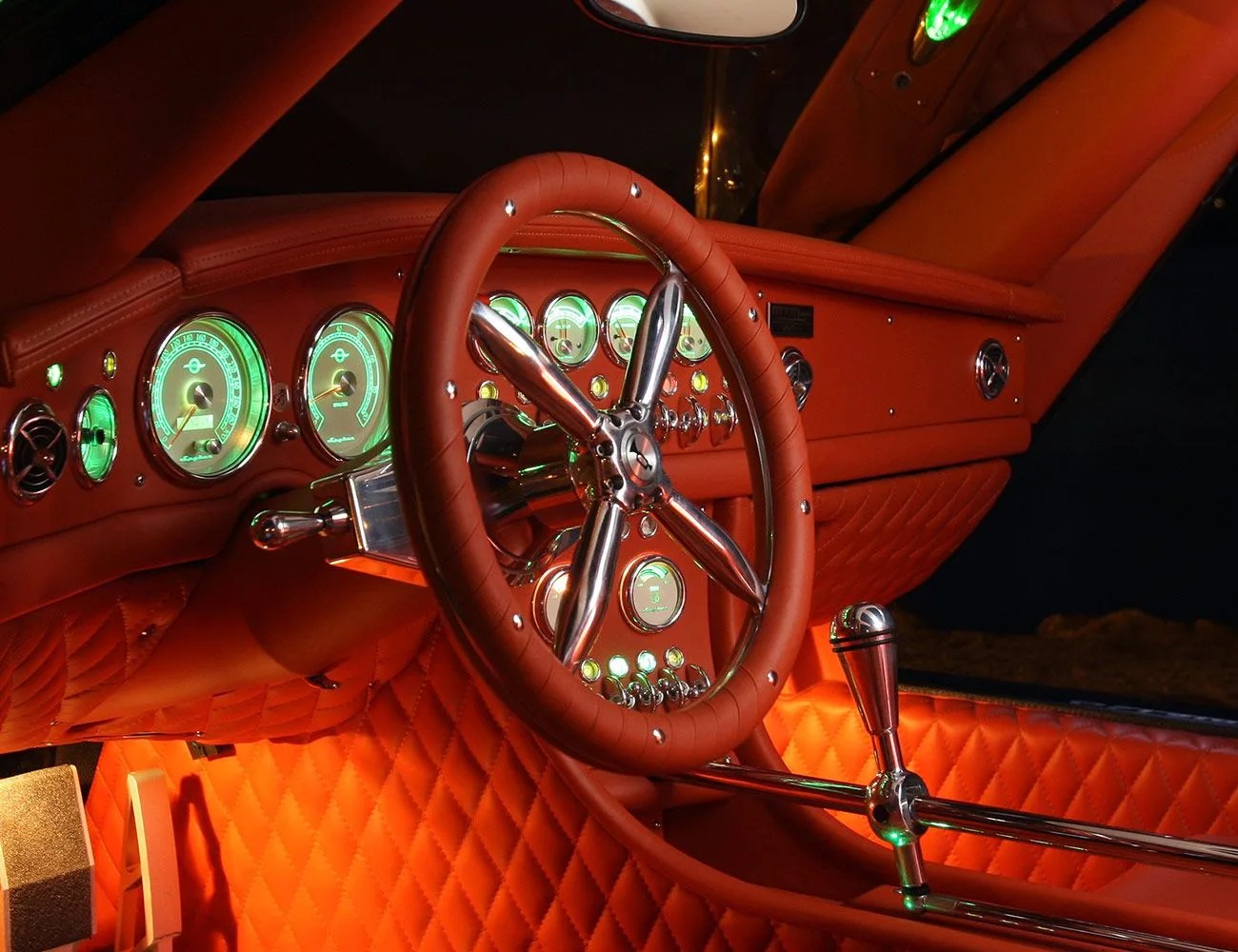 15-of-the-Best-Steering-Wheels-of-All-Time-gear-patrol-2000-Spyker-C8