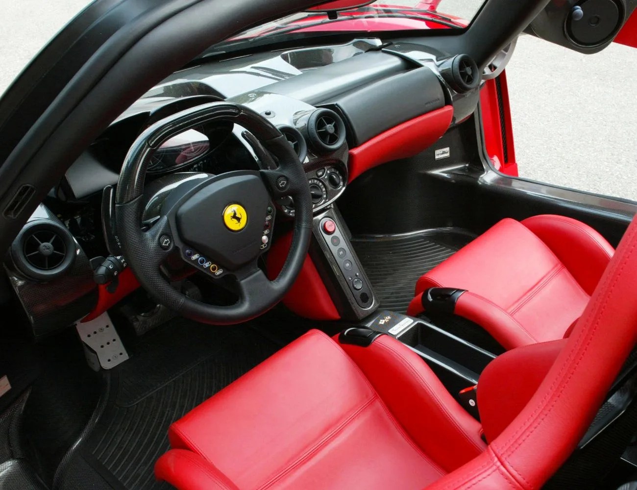 15-of-the-Best-Steering-Wheels-of-All-Time-gear-patrol-2002-Ferrari-Enzo