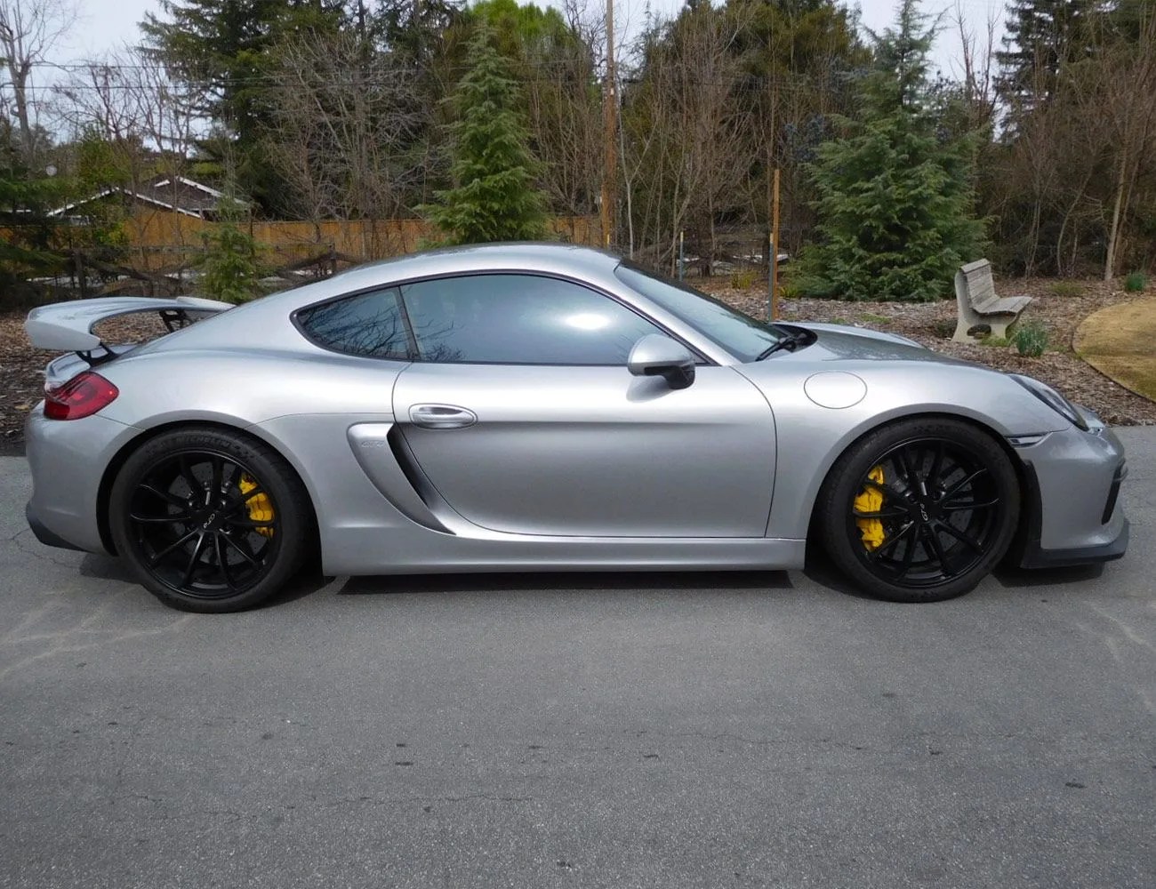 5-Used-Top-Trim-Sports-Cars-gear-patrol-2016-Porsche-Cayman-GT4