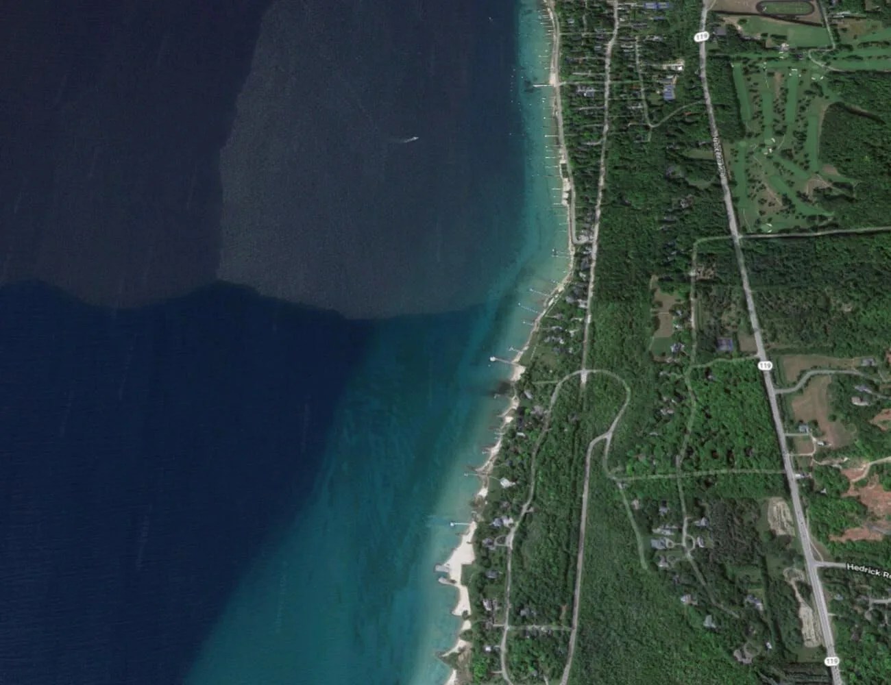8-Most-Beautiful-Waterfront-Motorcycle-Rides-gear-patrol-M119-Harbor-Springs-Michigan