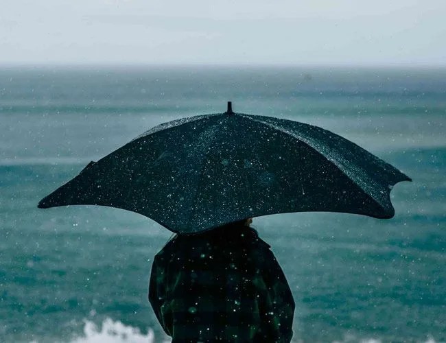 Blunt-Umbrellas-gear-patrol-lead-feature