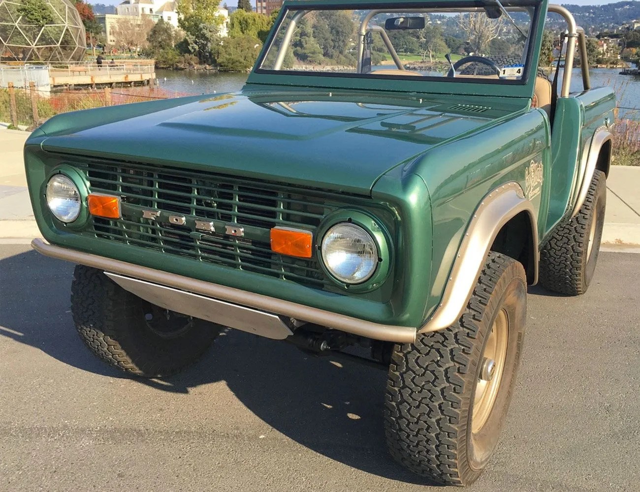 Found-Classic-4×4-Coupes-gear-patrol-1976-Ford-Bronco