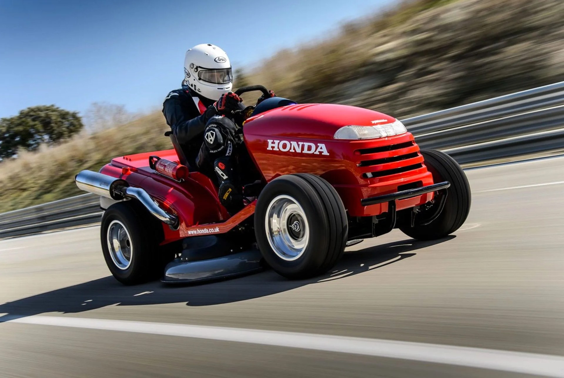 Honda-Mean-Mower-gear-patrol-full-lead