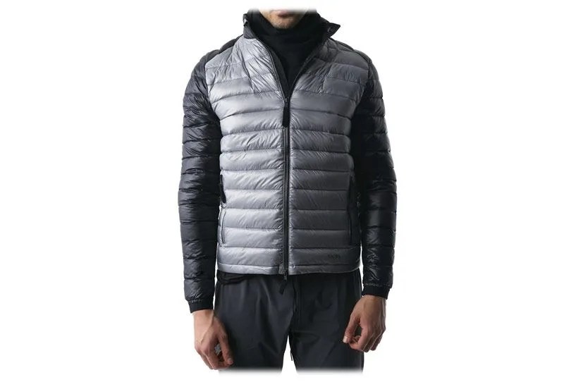 ISAORA-Sample-Sale-gear-patrol-Microlight-Jacket