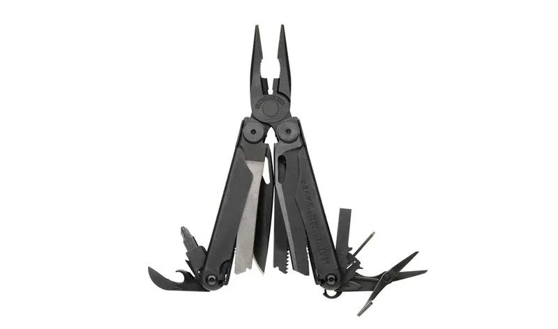 Leatherman-Sale-gear-patrol-Wave