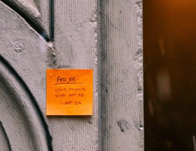 Post-It-Extreme-Gear-Patrol-Lead-Featured