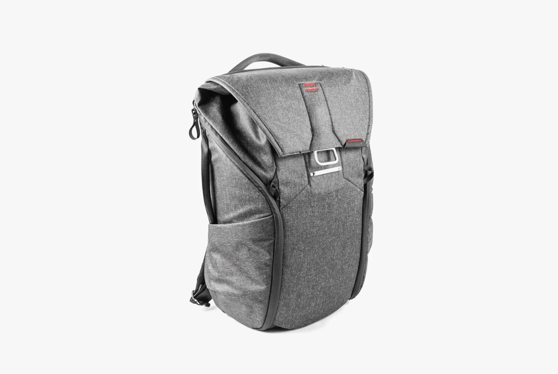 The-Creator-of-Flipboard-Shares-His-7-Gear-Essentials-gear-patrol-Peak-Design-Everyday-Backpack