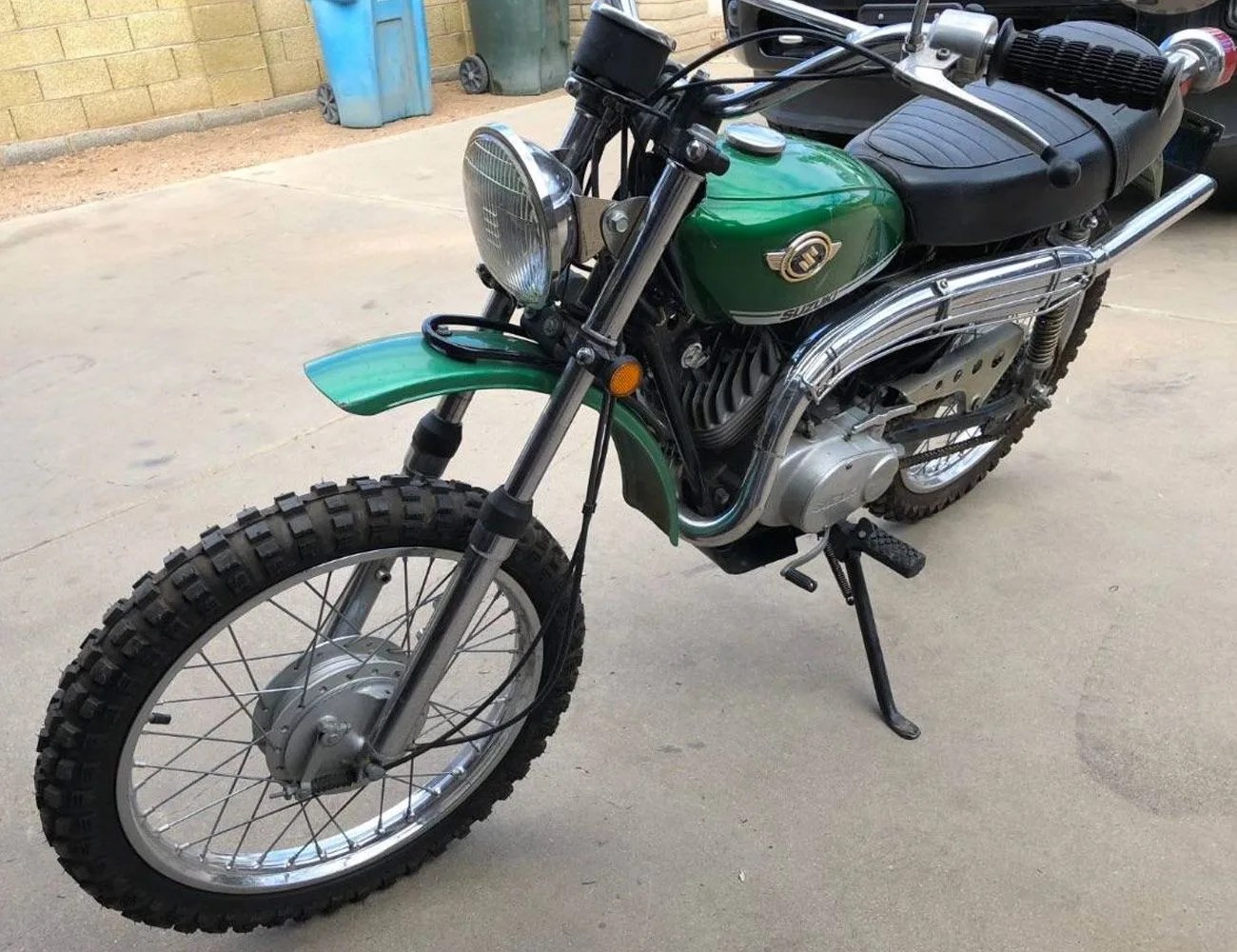 4-Used-Motorcycles-Wed-Buy-Right-Now-for-Under-2-500-gear-patrol-1970-Suzuki-TS90-Honcho