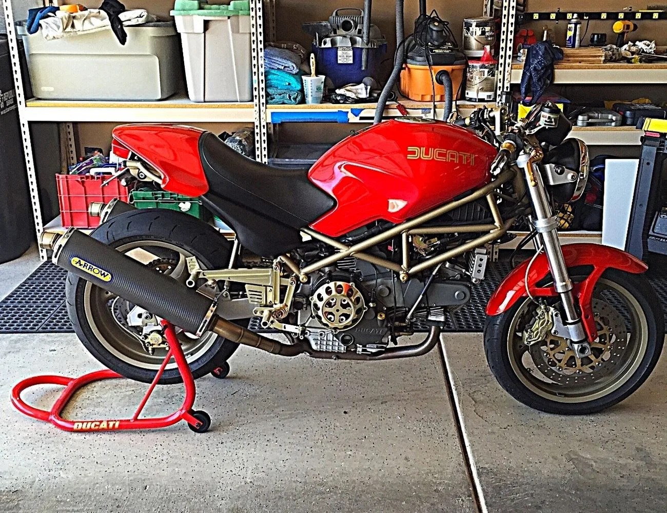 4-Used-Motorcycles-Wed-Buy-Right-Now-for-Under-2-500-gear-patrol-2000-Ducati-Monster-900