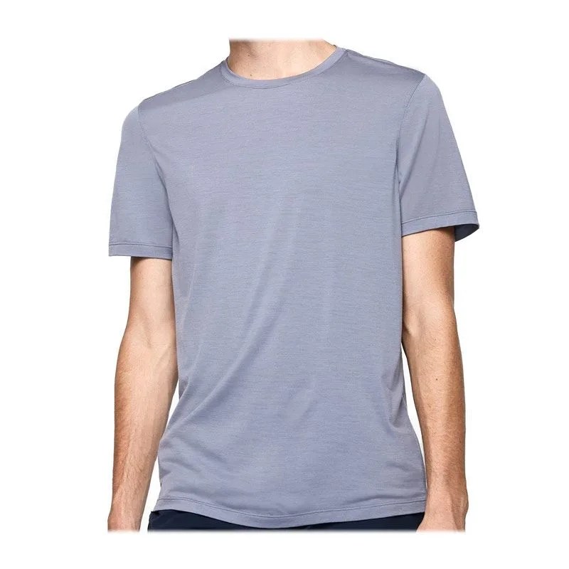 5-Wool-Products-That-Are-Perfect-for-Summer-gear-patrol-Merino-Tee