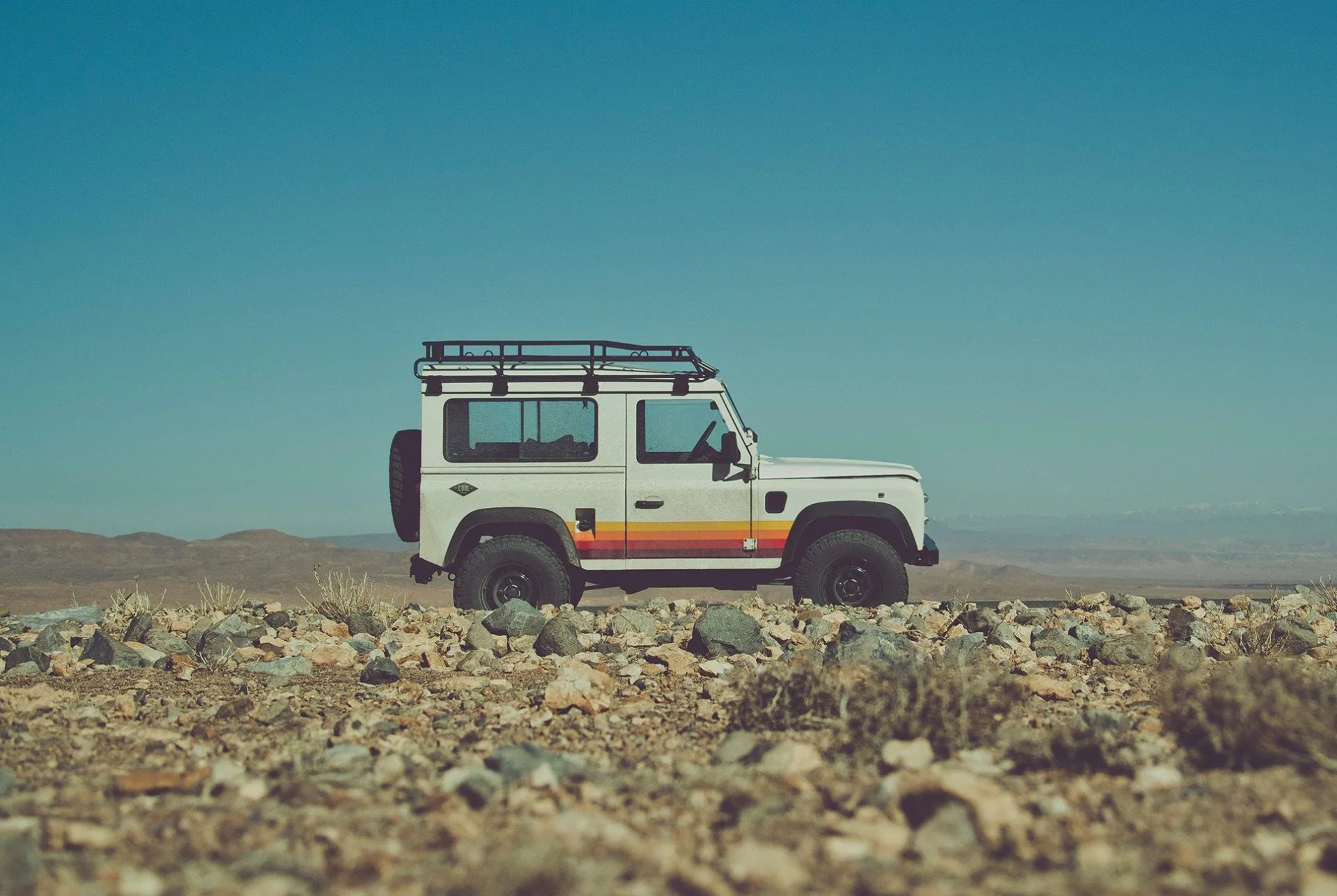 Cool&Vintage-Defender-gear-patrol-5