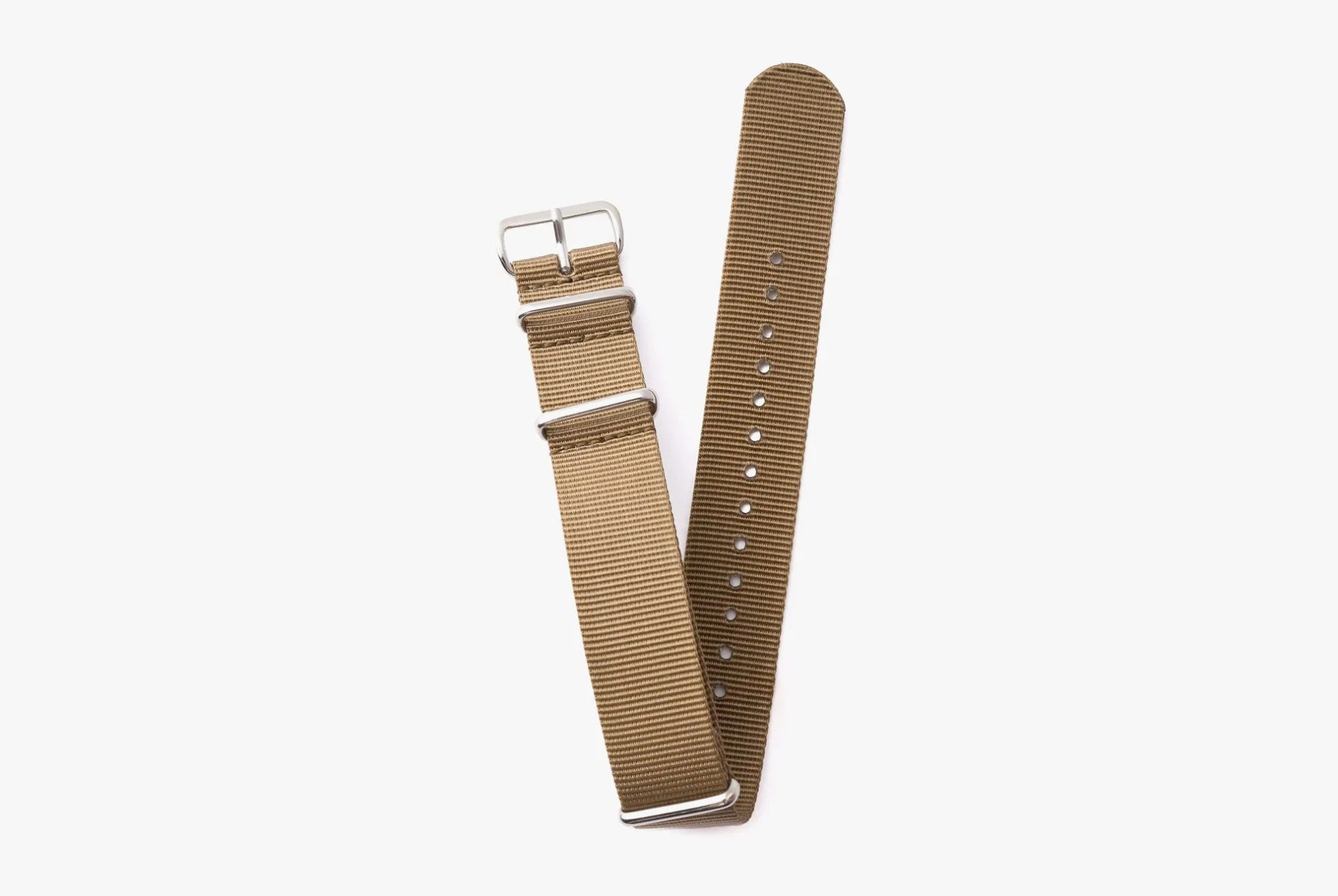 Crown-And-Buckle-NATO-Strap-gear-patrol-lead-full