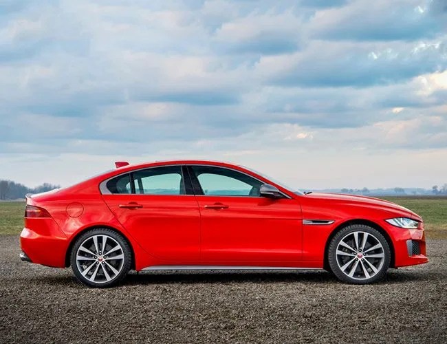 Jaguar-XE300-2019-gear-patrol-full-featured