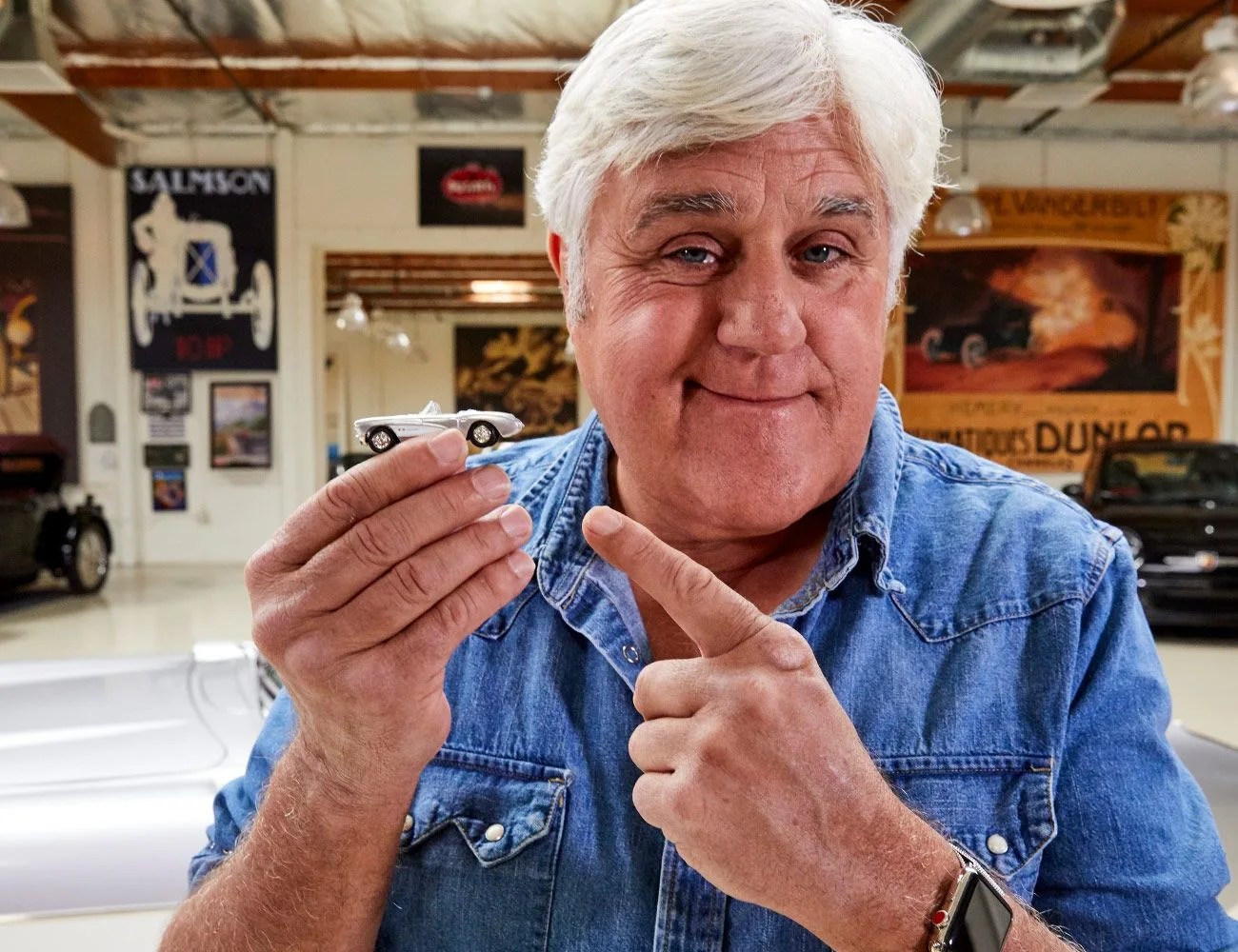 Jay-Leno-Hotwheels-Interview-gear-patrol-ambiance-2