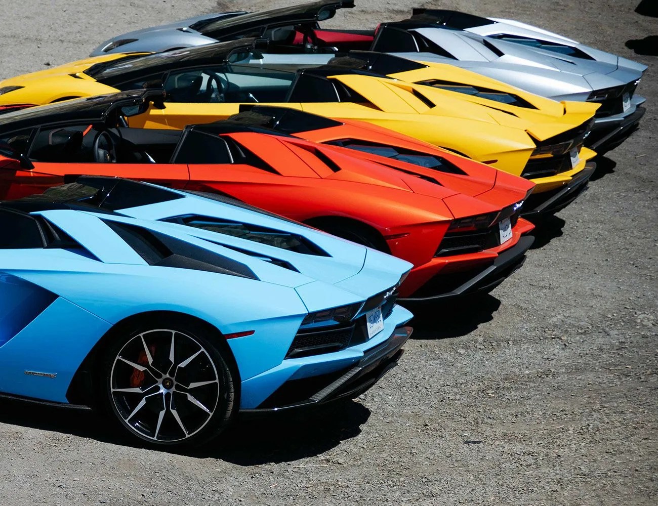 Lamborghini-Aventador-S-Roadster-Photo-Essay-gear-patrol-7