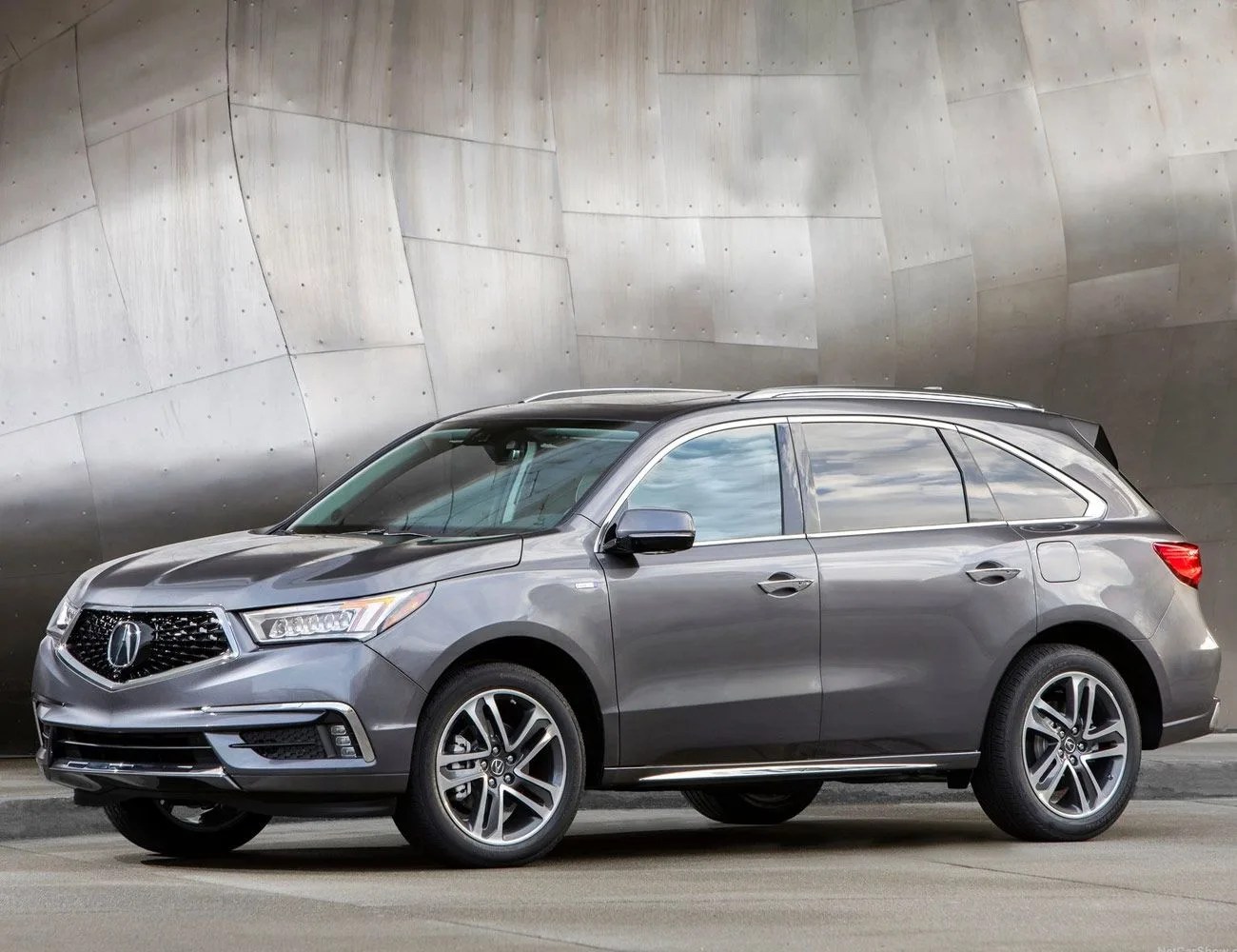 Modern-Car-Safety-Systems-gear-patrol-Acura-RDX
