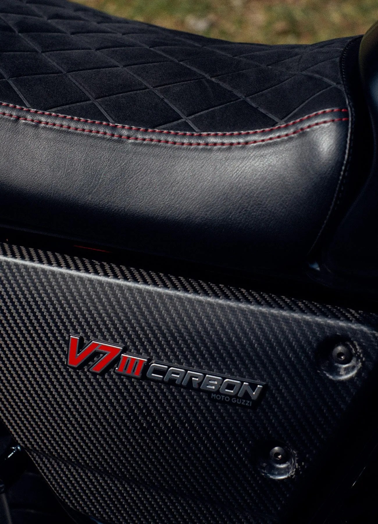 Motoguzzi-V7-III-Review-gear-patrol-ambiance-1