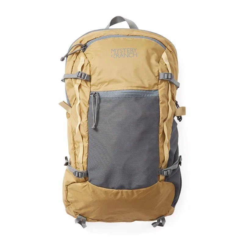 Mystery-Ranch-Backpack-gear-patrol-In-Out-Backpack