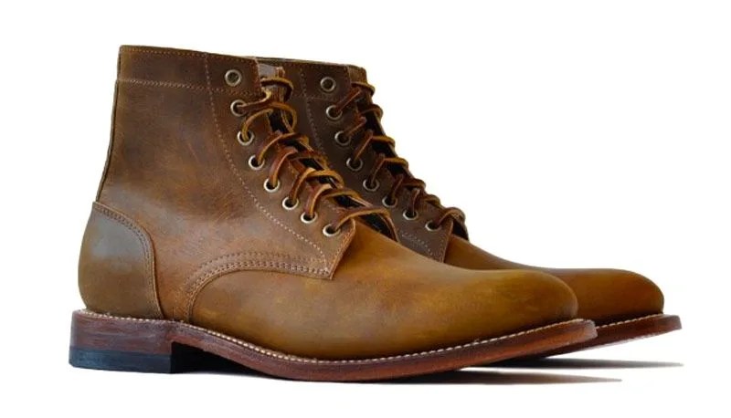 Oak-Street-Bootmaker-Sale-gear-patrol-Trail-Crazy-Horse-Trench-Boot