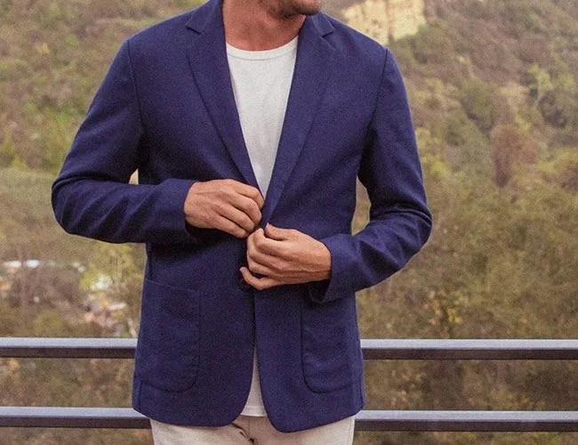 Outerknown-Ambassador-Blazer-gear-patrol-lead-feature