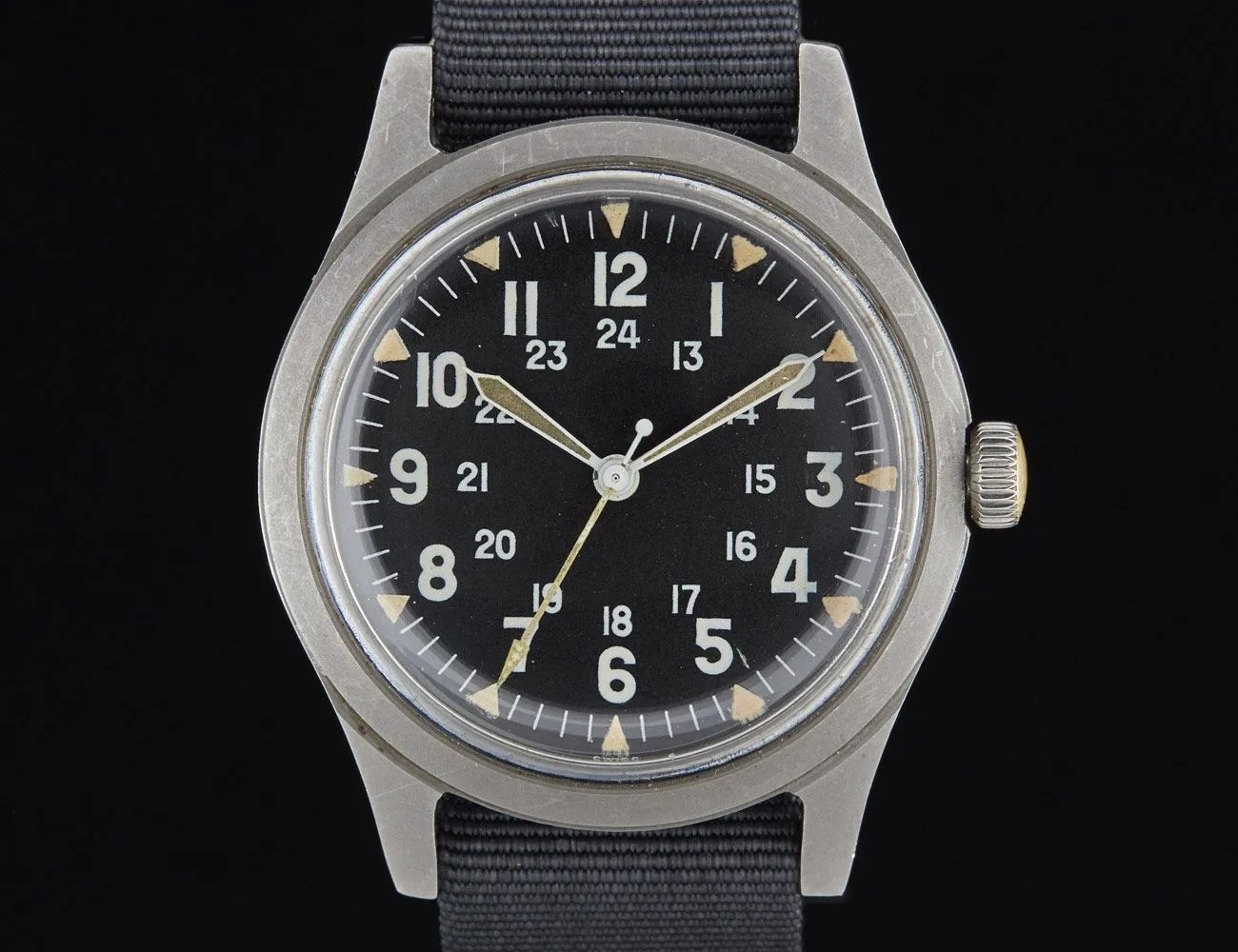 Three-Pristine-Vintage-Military-Watches-gear-patrol-Benrus-GI